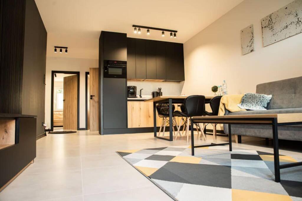 Apartament Twierdza Z Widokiem Na Jezioro Ostróda Esterno foto