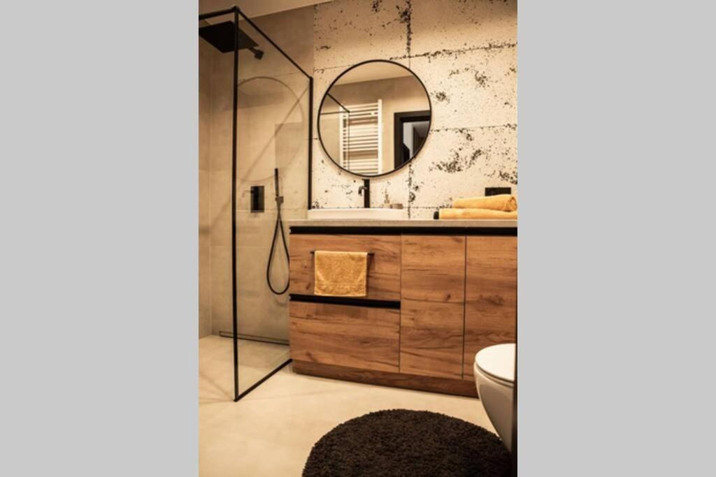 Apartament Twierdza Z Widokiem Na Jezioro Ostróda Esterno foto
