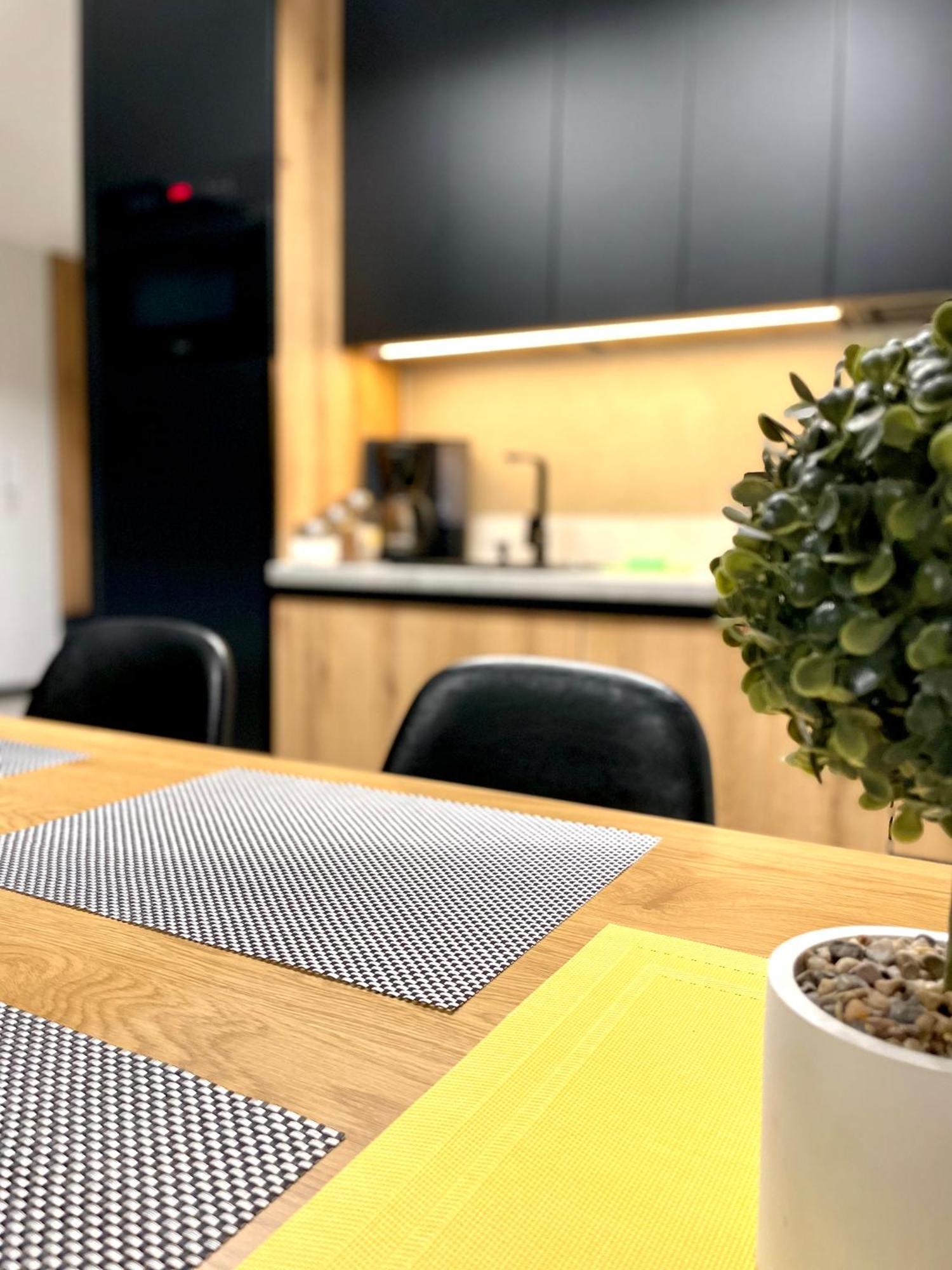 Apartament Twierdza Z Widokiem Na Jezioro Ostróda Esterno foto