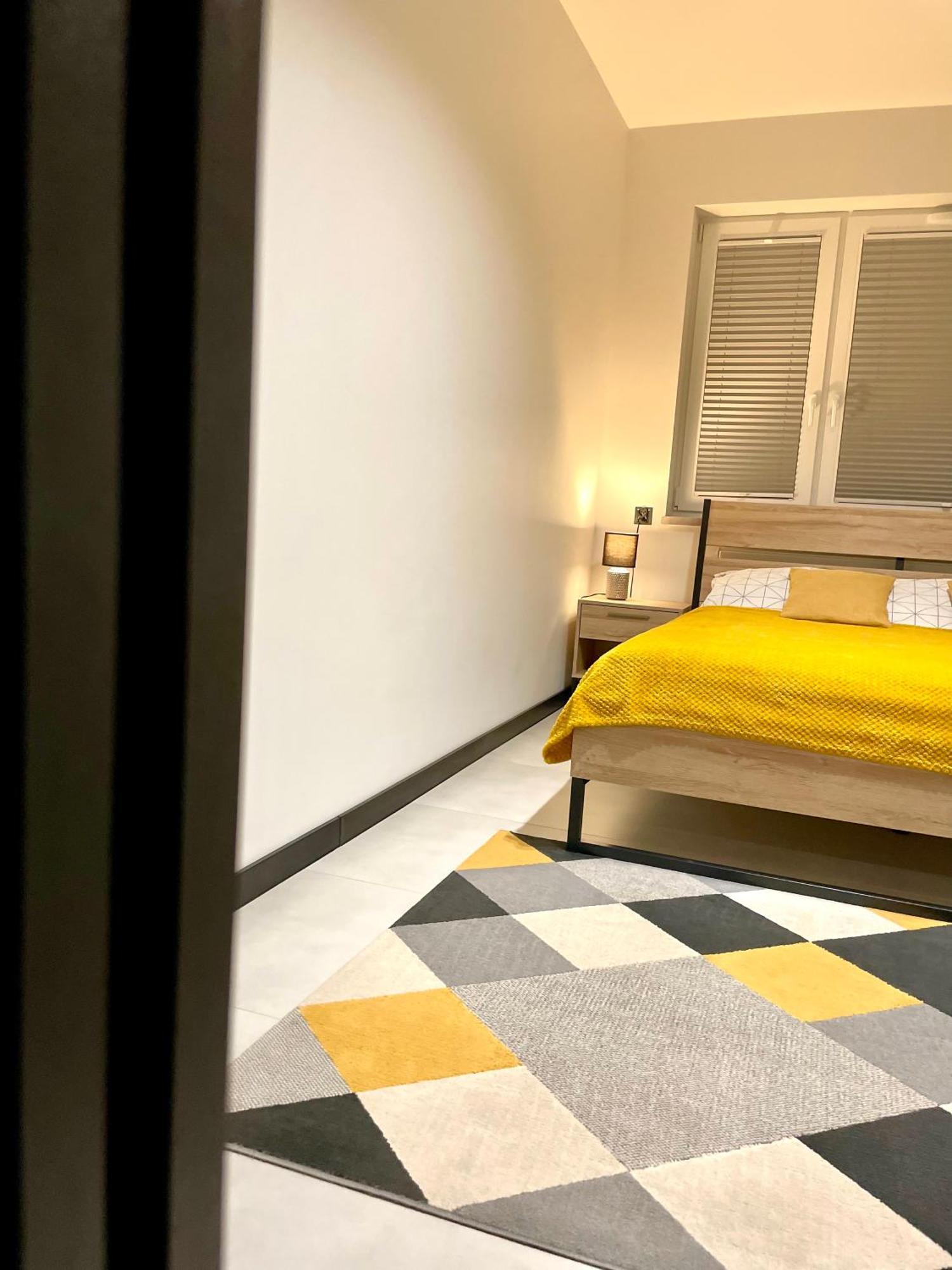 Apartament Twierdza Z Widokiem Na Jezioro Ostróda Esterno foto