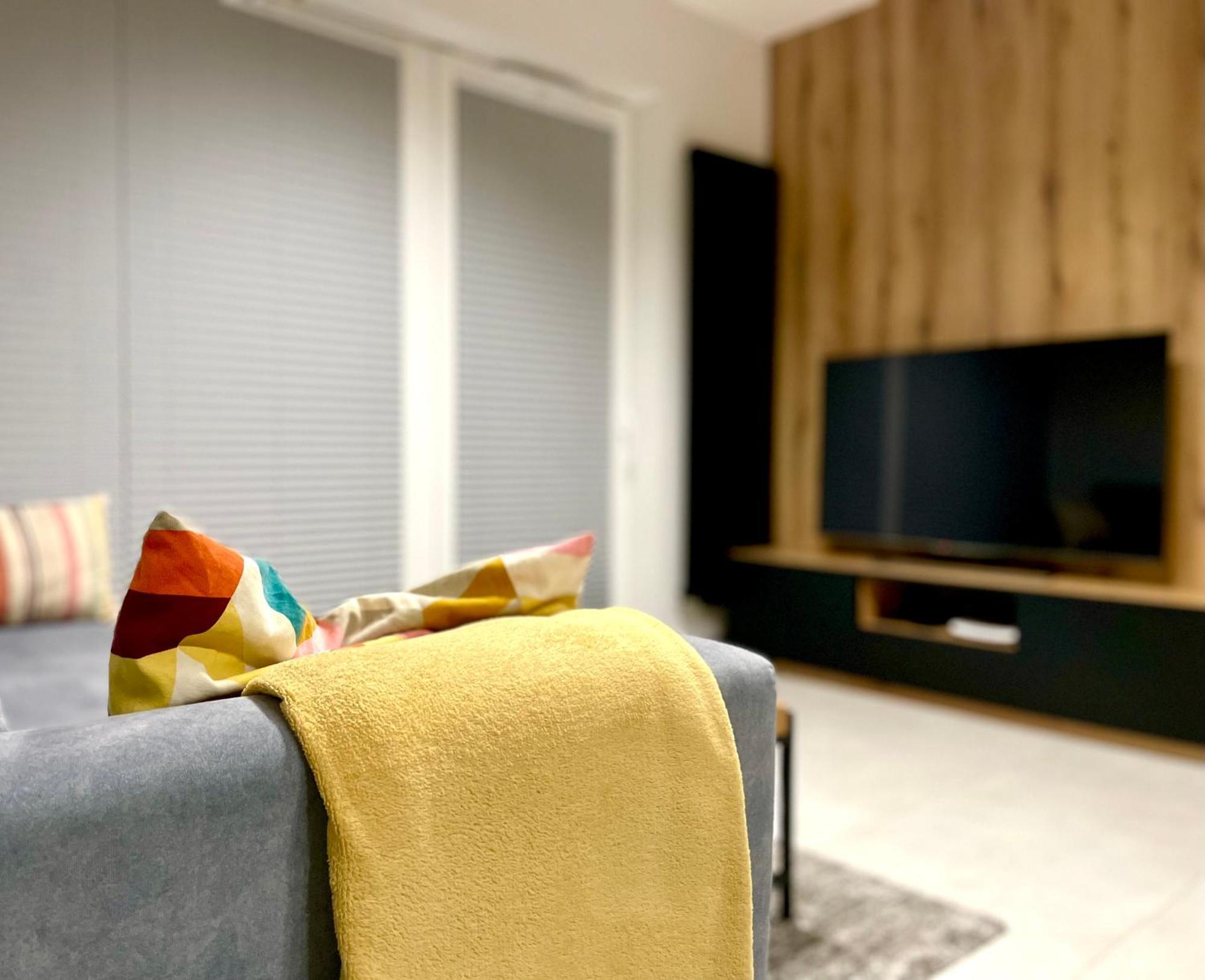 Apartament Twierdza Z Widokiem Na Jezioro Ostróda Esterno foto